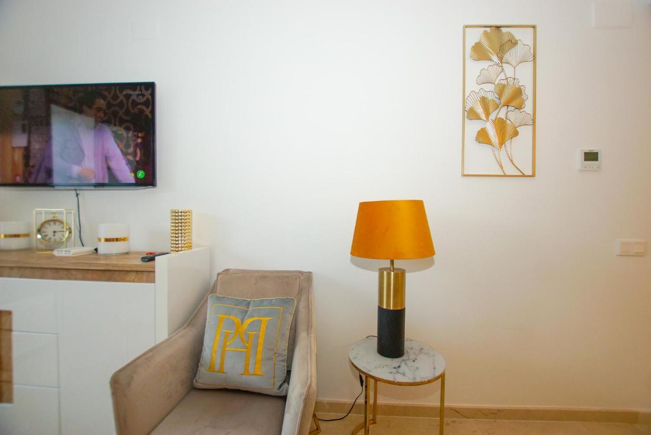 Apartment Small Oasis P&o Serviced *