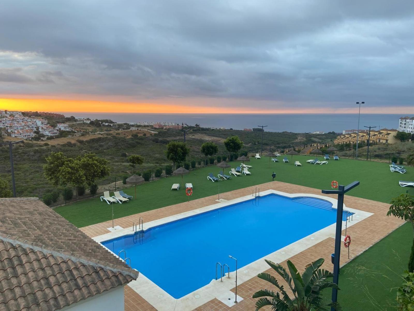 Small Oasis P&o Serviced Apartment